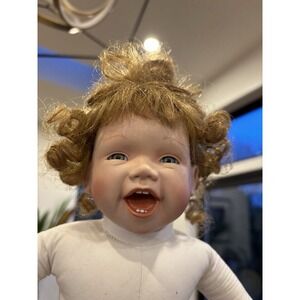 Ashton Drake 1992 PorcelainMy First Christmas Kathy Hippensteel Doll 9.5 Inches